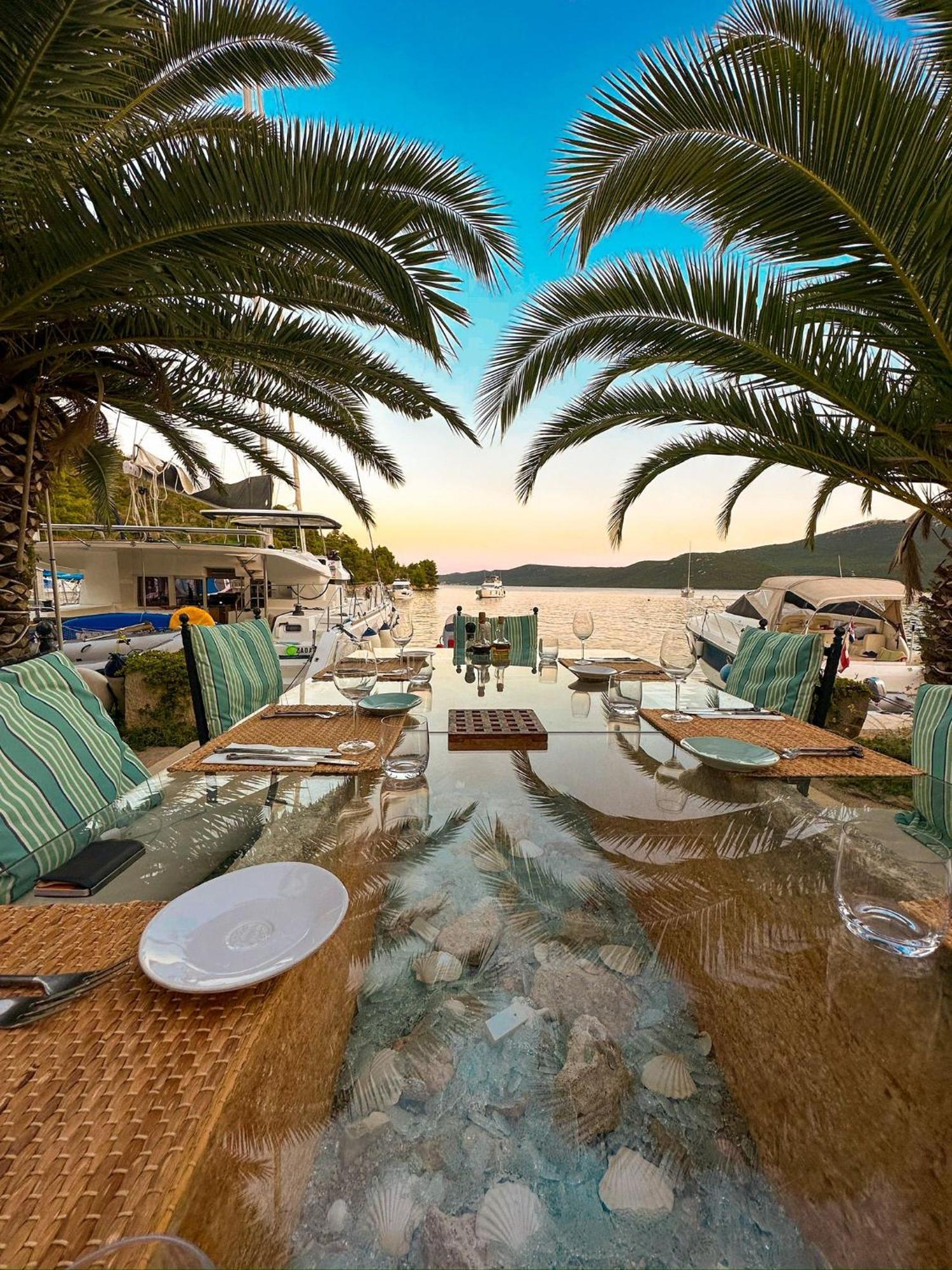 Villa Rava Hotel & Restaurant Buitenkant foto
