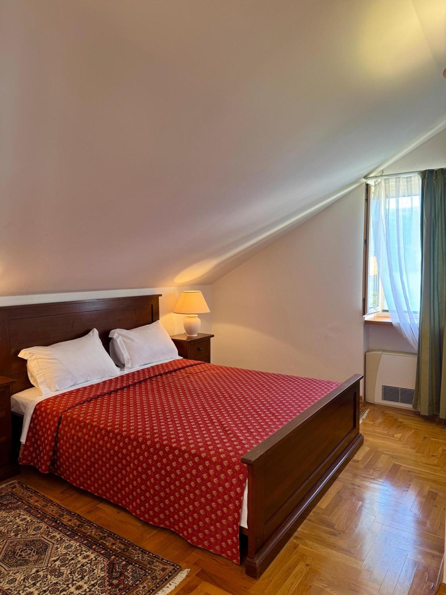 Villa Rava Hotel & Restaurant Buitenkant foto