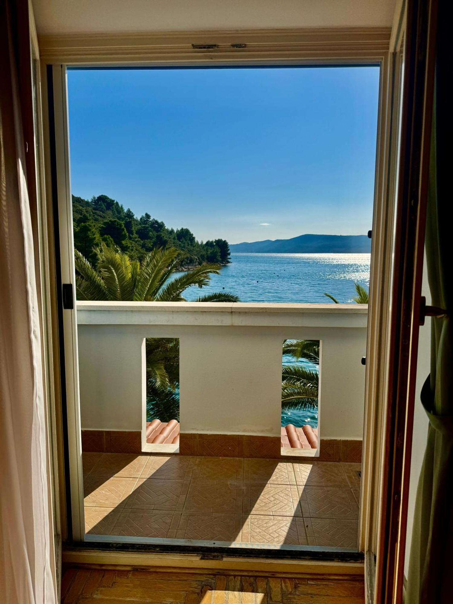 Villa Rava Hotel & Restaurant Buitenkant foto