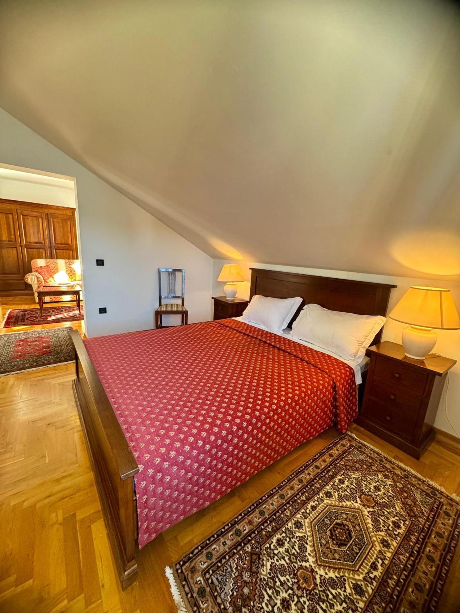 Villa Rava Hotel & Restaurant Buitenkant foto