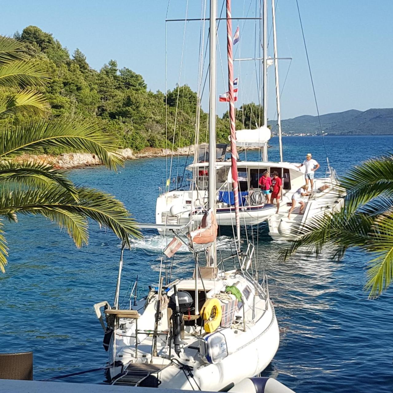 Villa Rava Hotel & Restaurant Buitenkant foto