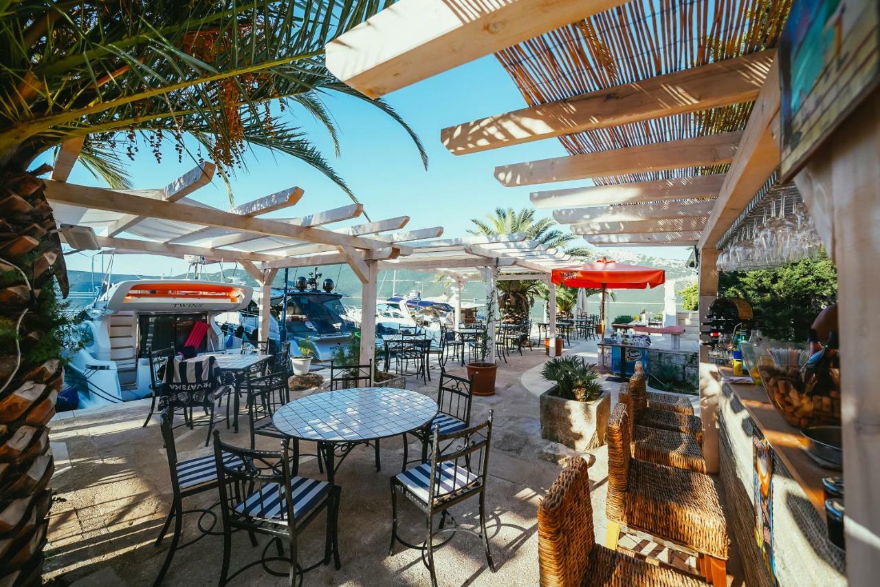 Villa Rava Hotel & Restaurant Buitenkant foto