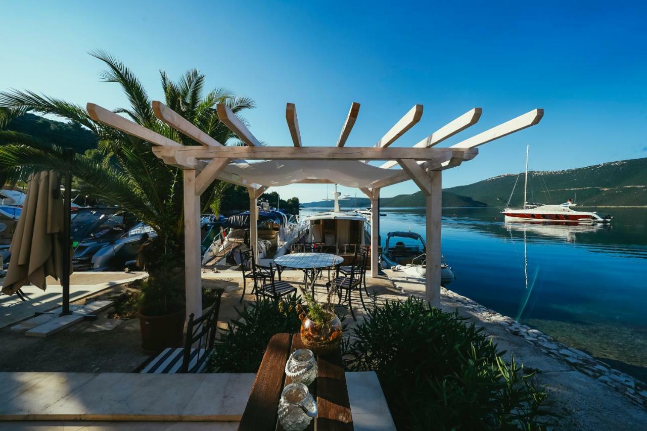 Villa Rava Hotel & Restaurant Buitenkant foto